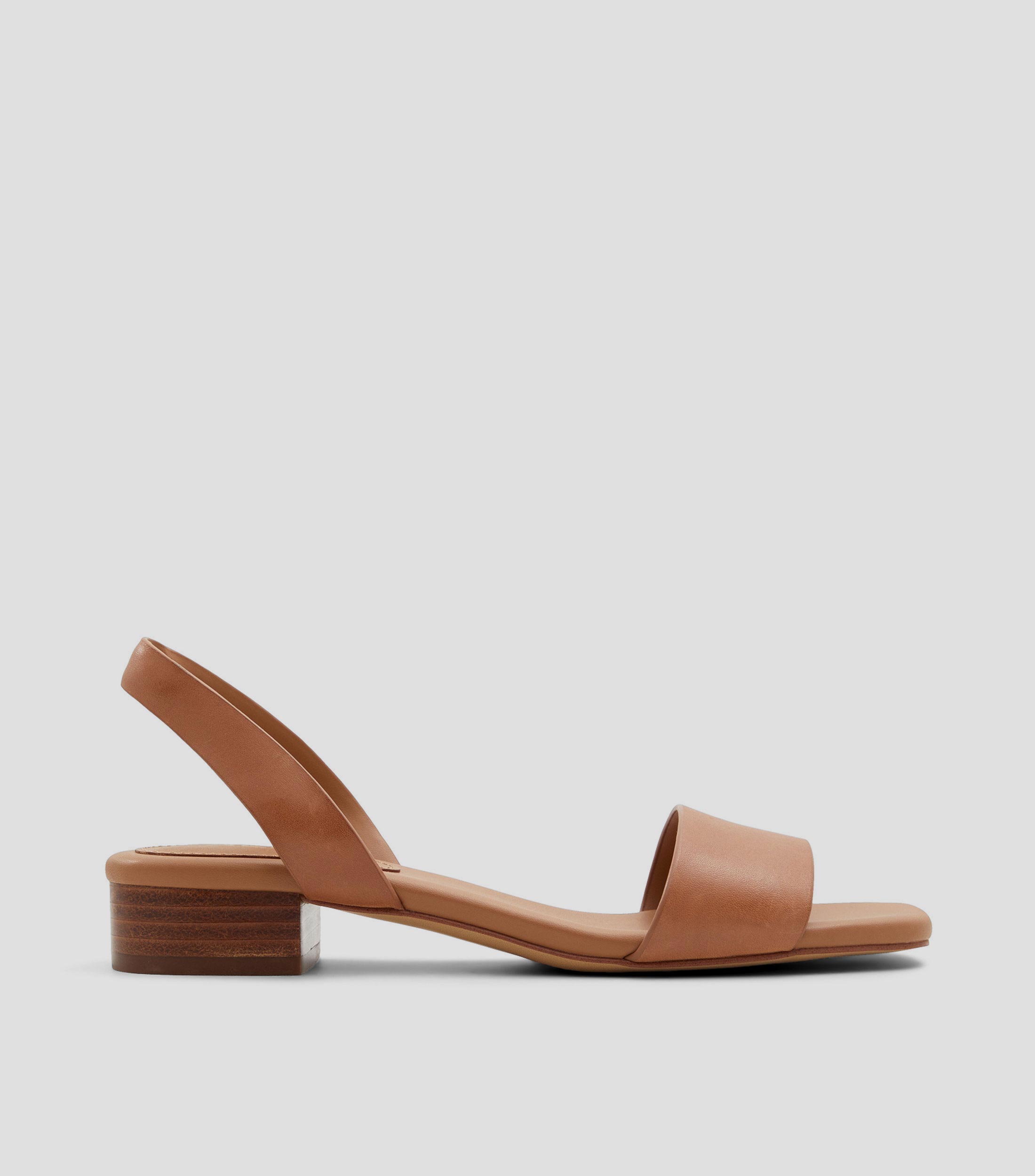 Sandalias con Tacón Bajo de Media Luna Dorenna Mujer Aldo